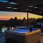 Bruno - Luxury Penthouse With Jacuzzi * Ζαντάρ