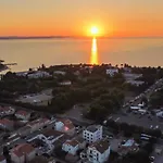 Bruno - Luxury Penthouse With Jacuzzi Διαμέρισμα Ζαντάρ