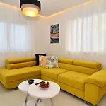 Διαμέρισμα Bruno - Luxury Penthouse With Jacuzzi