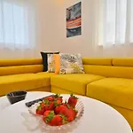 Διαμέρισμα Bruno - Luxury Penthouse With Jacuzzi *