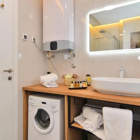 Bruno - Luxury Penthouse With Jacuzzi Appartement Zadar