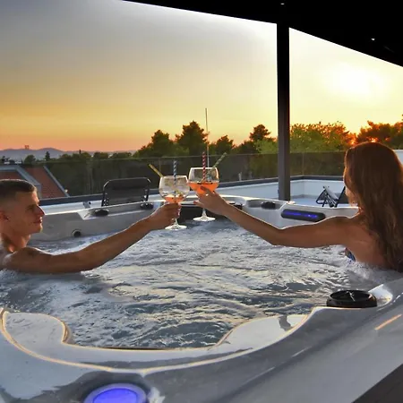 Appartement Bruno - Luxury Penthouse With Jacuzzi Zadar