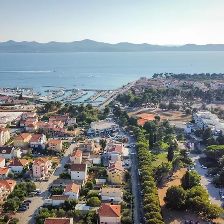 Apartment Bruno - Luxury Penthouse With Jacuzzi Zadar