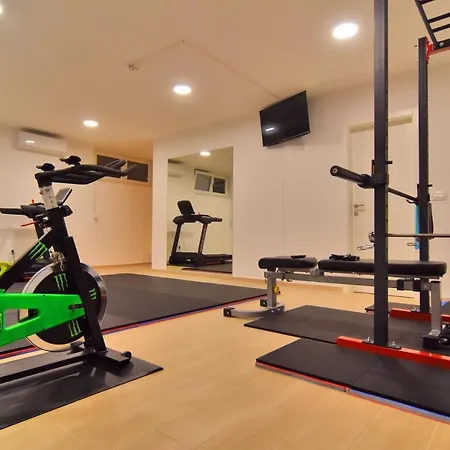 Bruno - Luxury Penthouse With Jacuzzi Zadar