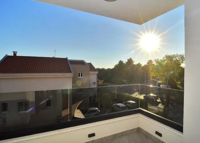 Bruno - Luxury Penthouse With Jacuzzi *