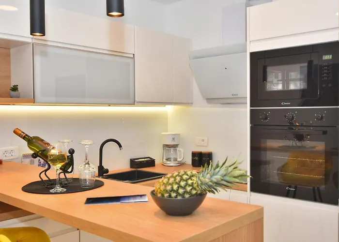 Διαμέρισμα Bruno - Luxury Penthouse With Jacuzzi *