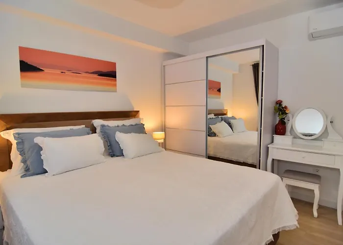 Bruno - Luxury Penthouse With Jacuzzi Διαμέρισμα