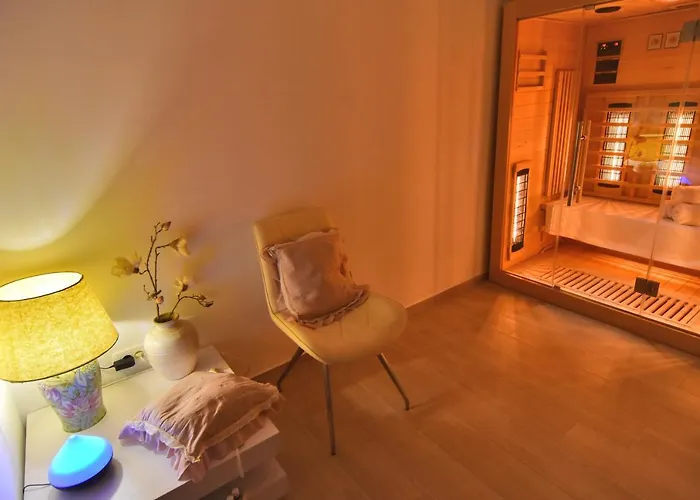 Bruno - Luxury Penthouse With Jacuzzi