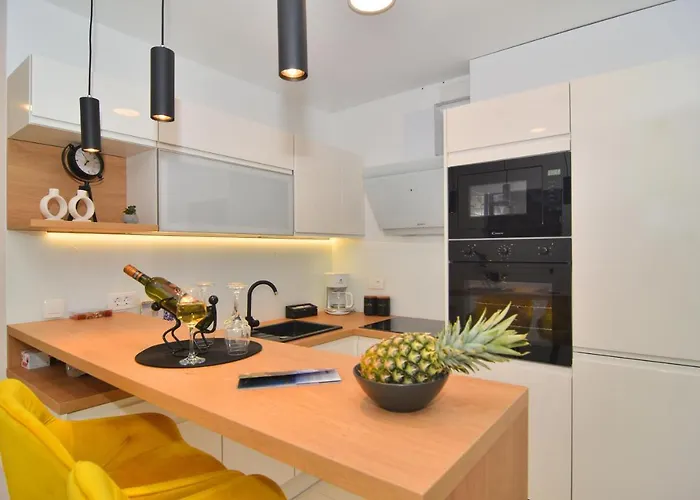 Bruno - Luxury Penthouse With Jacuzzi * Zadar