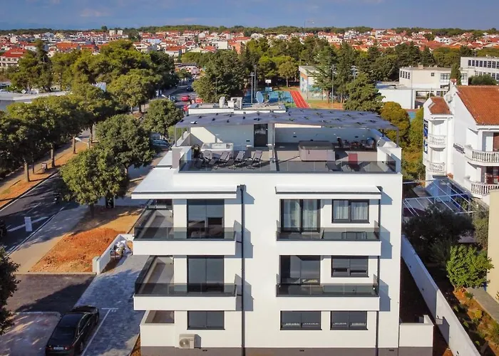 Bruno - Luxury Penthouse With Jacuzzi Διαμέρισμα Ζαντάρ