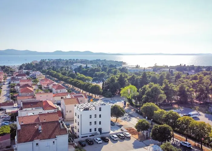 Bruno - Luxury Penthouse With Jacuzzi *